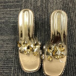 women's shoes size 8